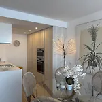 Riverside Duplex By The Sea With Pool And Balcony * Fão
