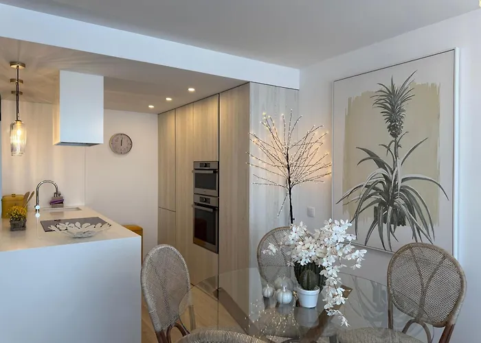 Riverside Duplex By The Sea With Pool And Balcony * Fão