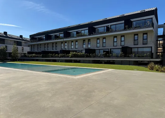 Riverside Duplex By The Sea With Pool And Balcony Apartament *