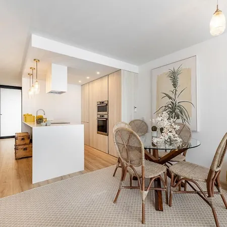 Riverside Duplex By The Sea With Pool And Balcony * Fão