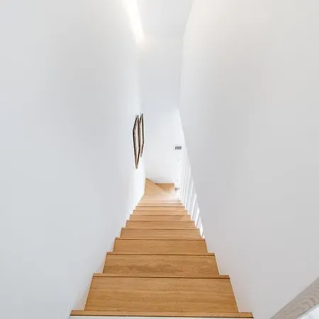 アパート Riverside Duplex By The Sea With Pool And Balcony