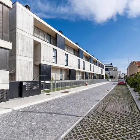 Riverside Duplex By The Sea With Pool And Balcony * Fão