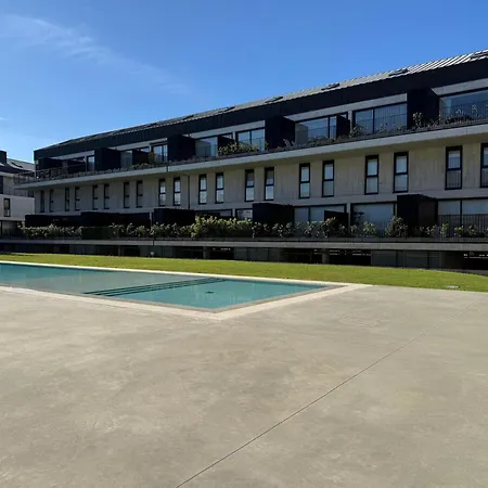 Riverside Duplex By The Sea With Pool And Balcony Apartment *