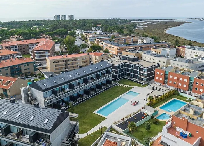 Riverside Duplex By The Sea With Pool And Balcony *